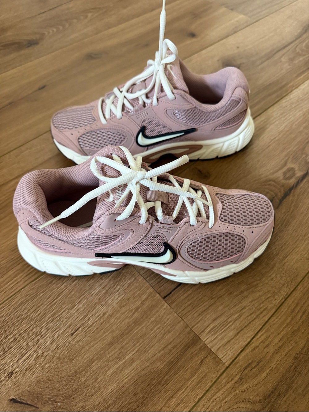 Nike V5 RNR Sneaker